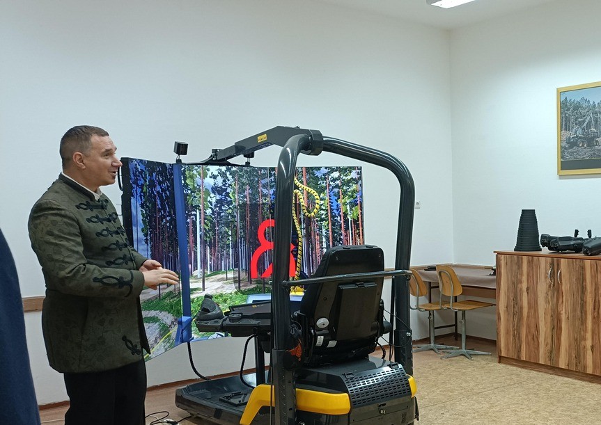Forwarder és harveszter oktatása szimulátoron